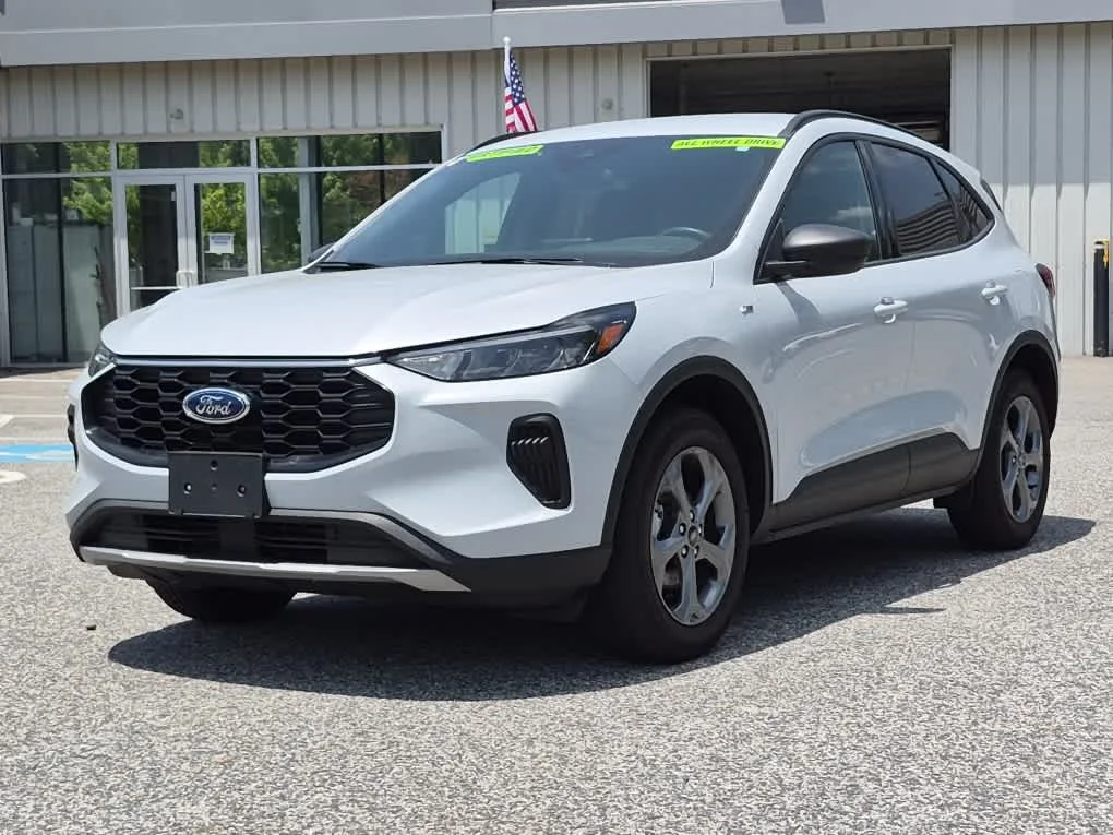 2025 Ford Escape ST-Line