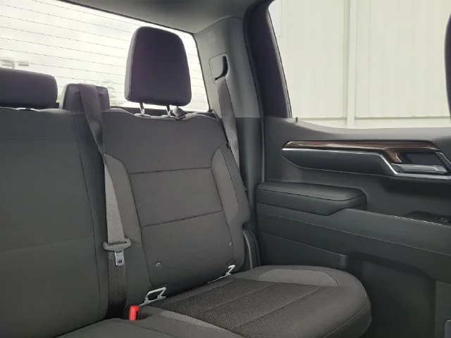 2023 Chevrolet Silverado 1500 LT - Photo 19