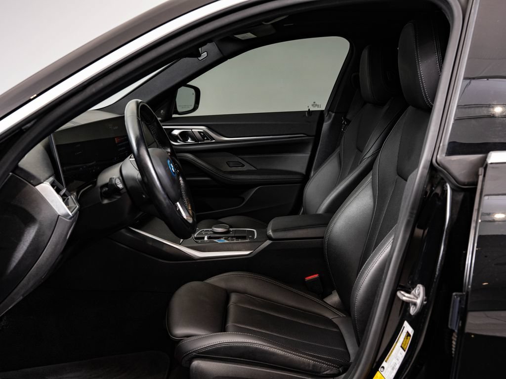 Used 2023 Jet Black BMW eDrive35 image 22