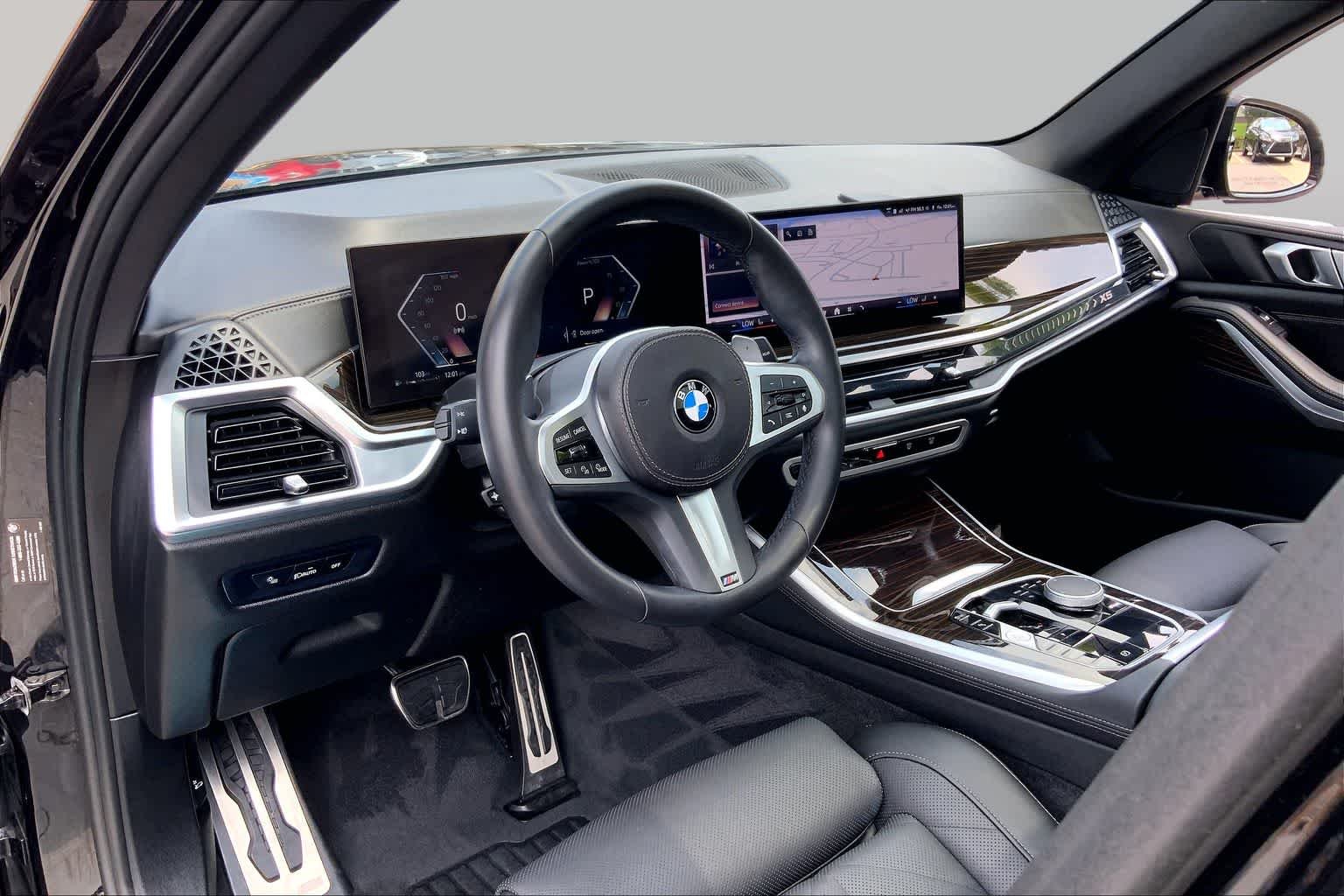 Used 2024 Black Sapphire Metallic BMW sDrive40i image 18