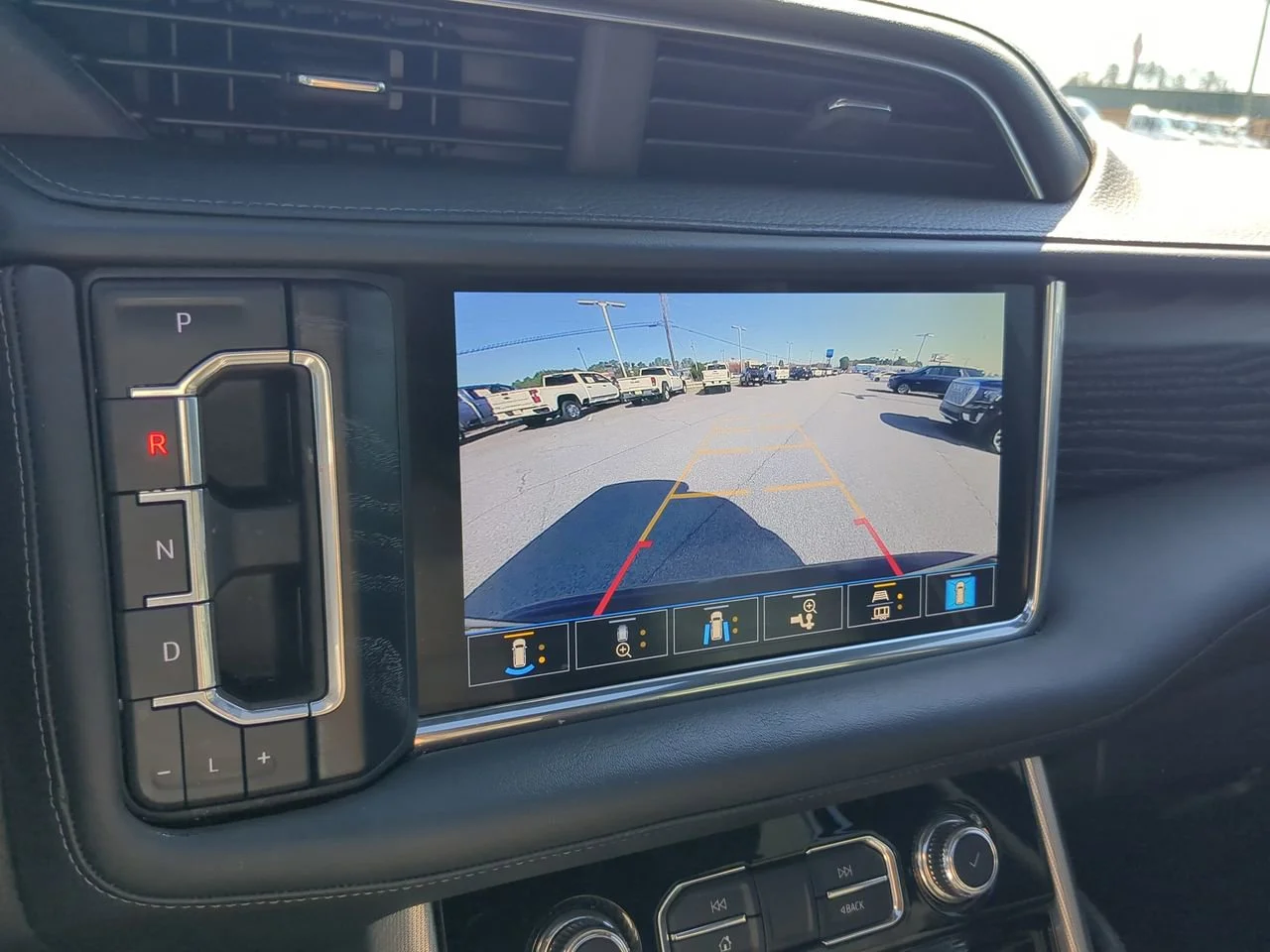 2021 GMC Yukon Denali - Photo 20
