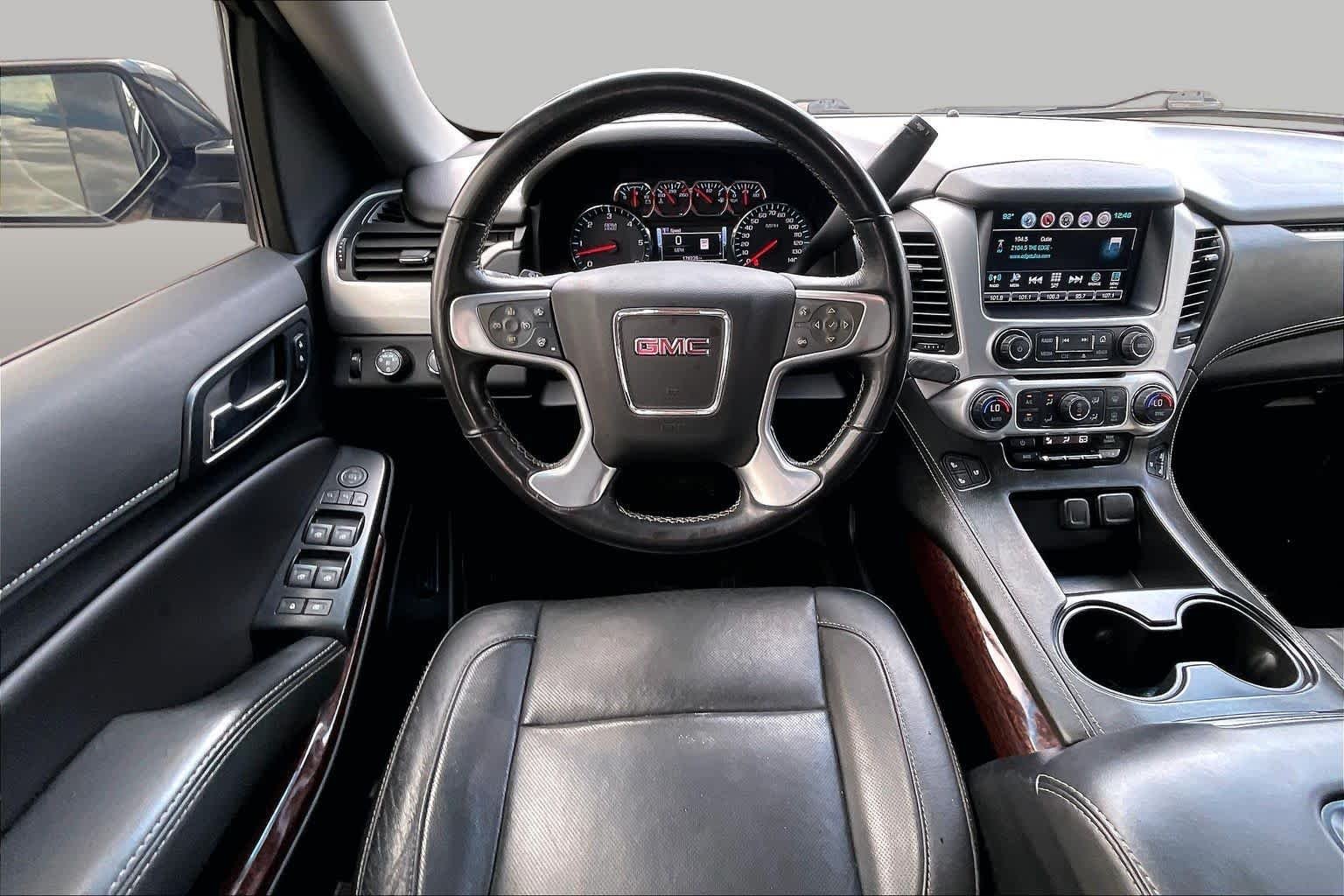 Used 2020 Dark Sky Metallic GMC SLT image 5