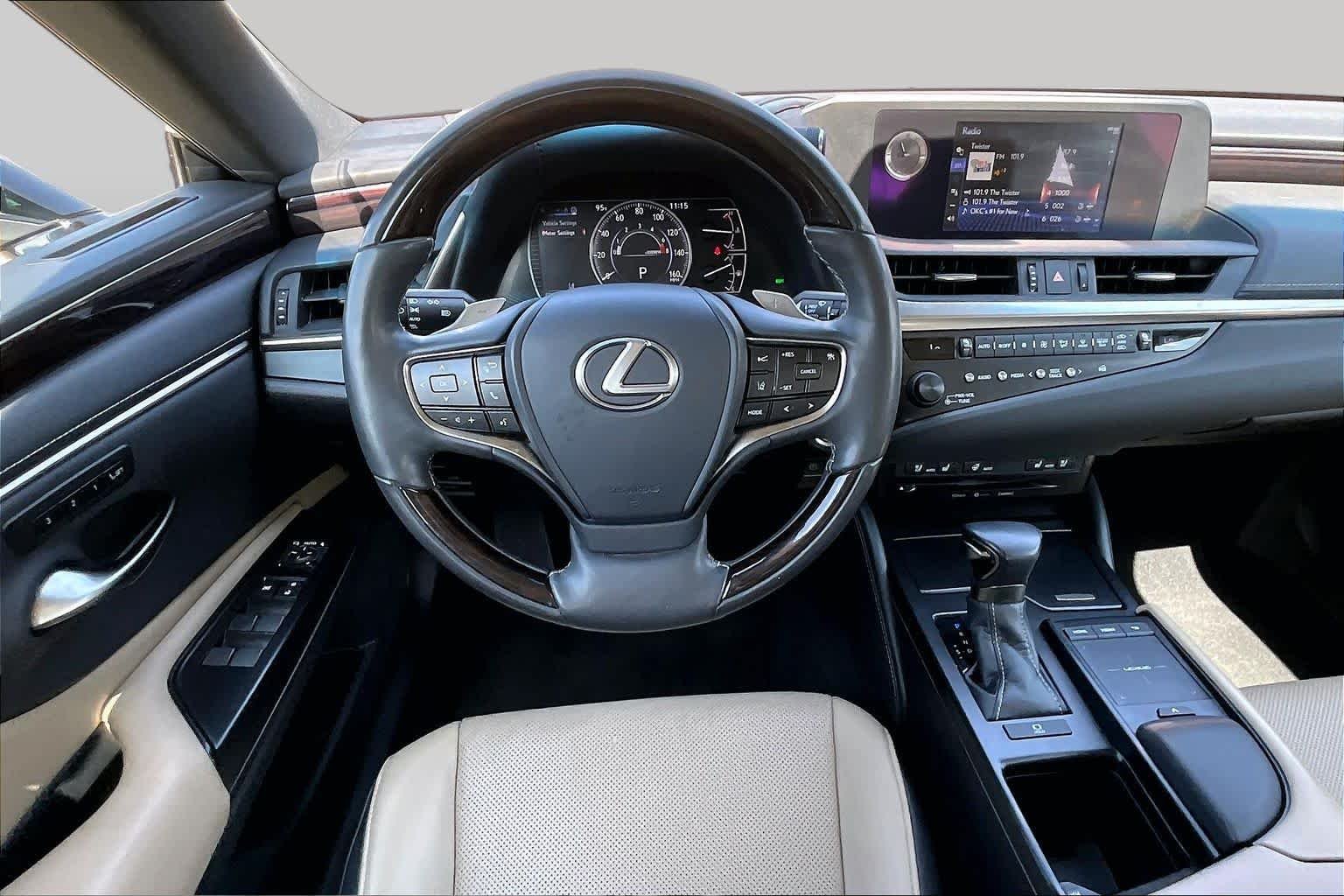 Pre-Owned 2020 Lexus ES 350