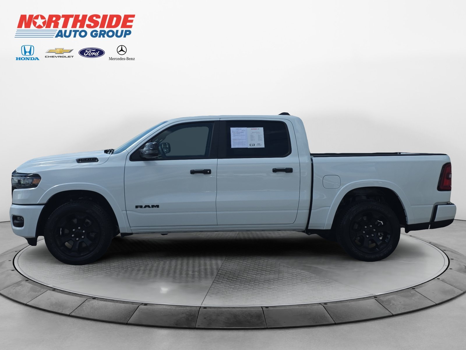 Used 2026 White Ram Big Horn/Lone Star image 4