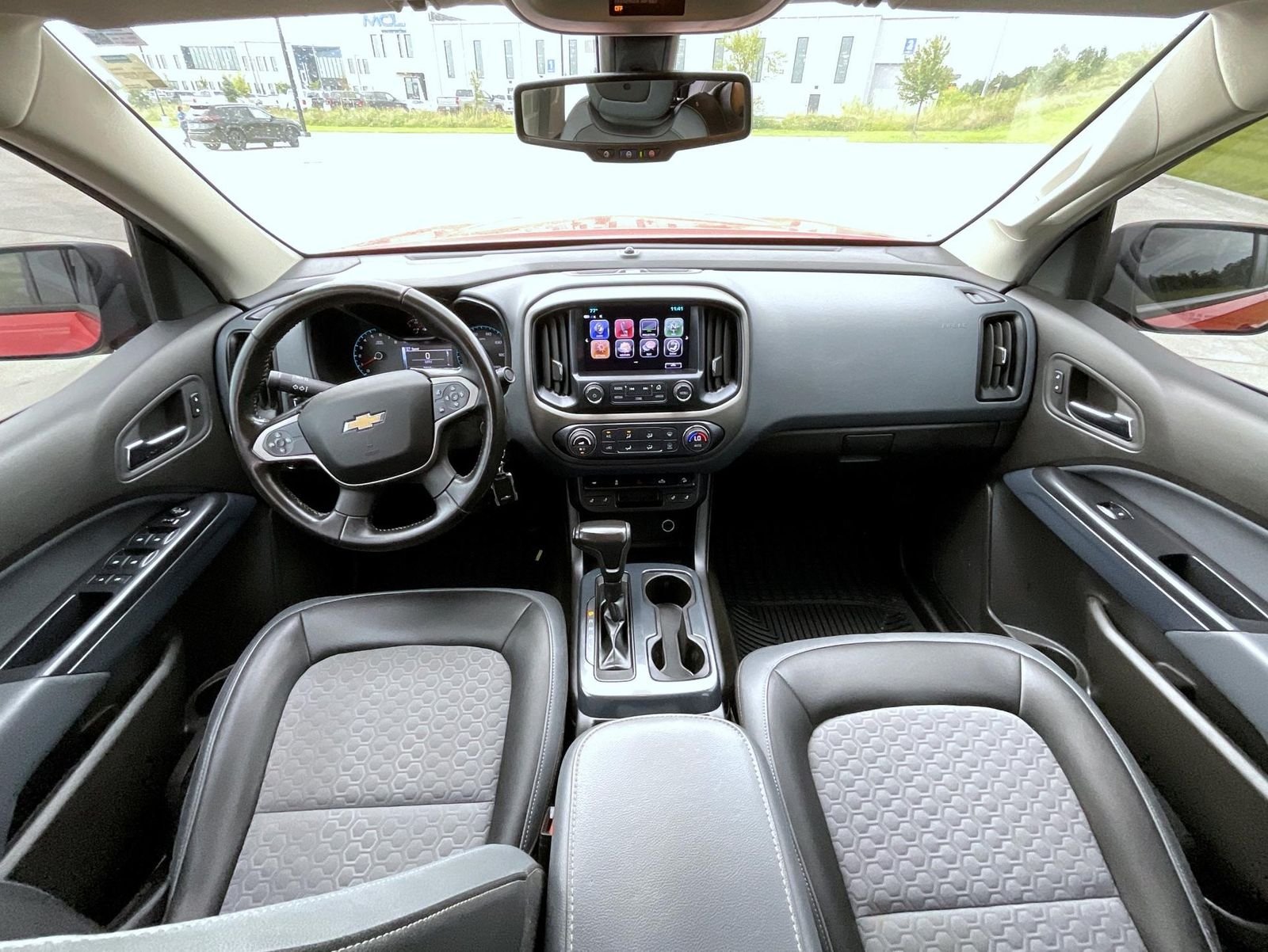 Used 2017 Red Chevrolet Z71 image 15