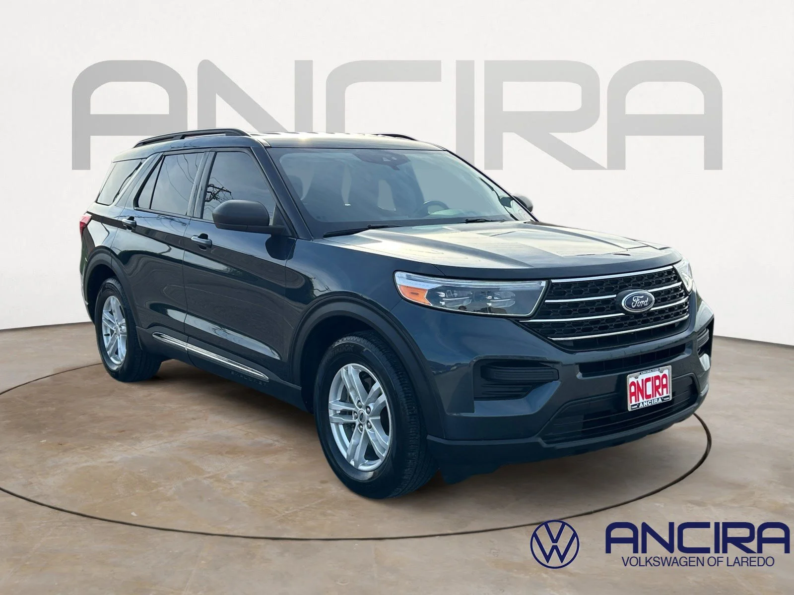 2023 Ford Explorer XLT RWD's photo