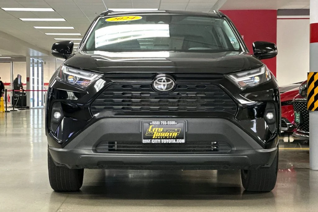 2024 Toyota RAV4 XLE Premium - Photo 9