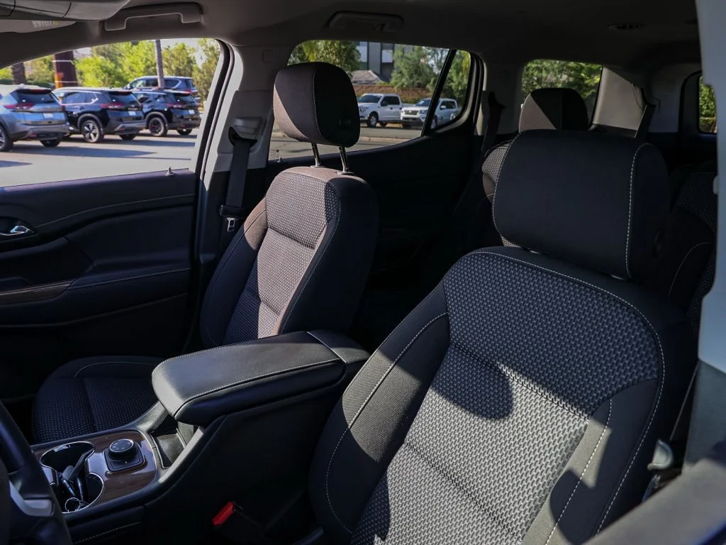 Used 2022 Gray GMC SLE image 15