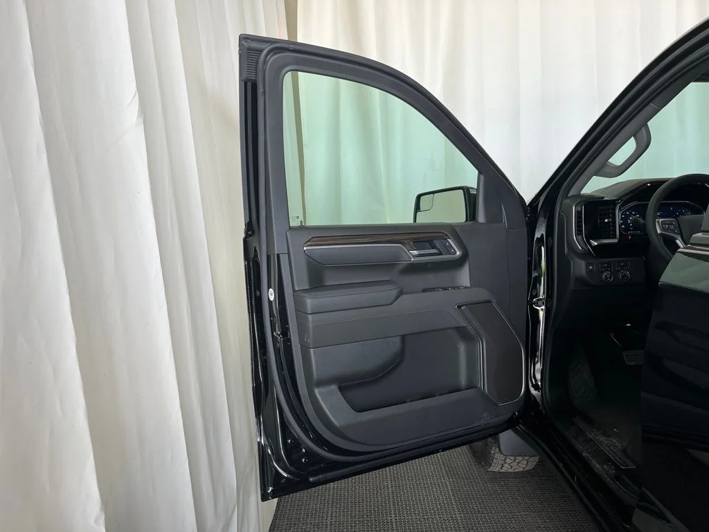 New 2026 Black Chevrolet LT image 17