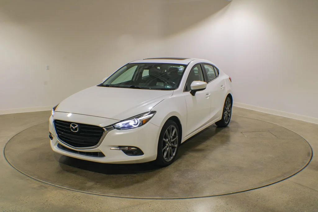 Used 2018 Snowflake White Pearl Mazda Grand Touring image 1