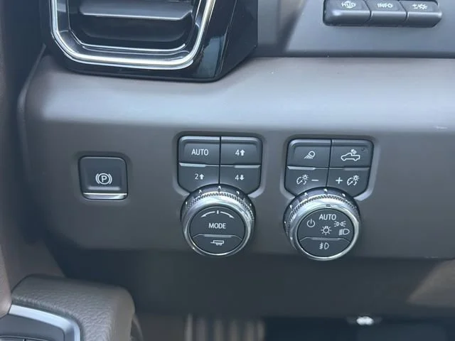 New 2026 Glacier White Tricoat GMC Denali image 27