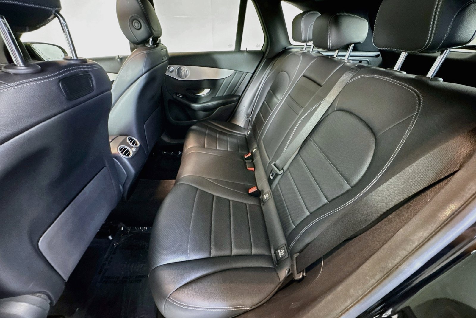 Used 2019 Black Mercedes-Benz GLC 300 image 23