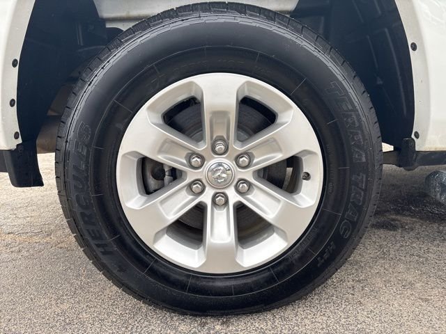 Used 2022 White Ram Laramie image 14