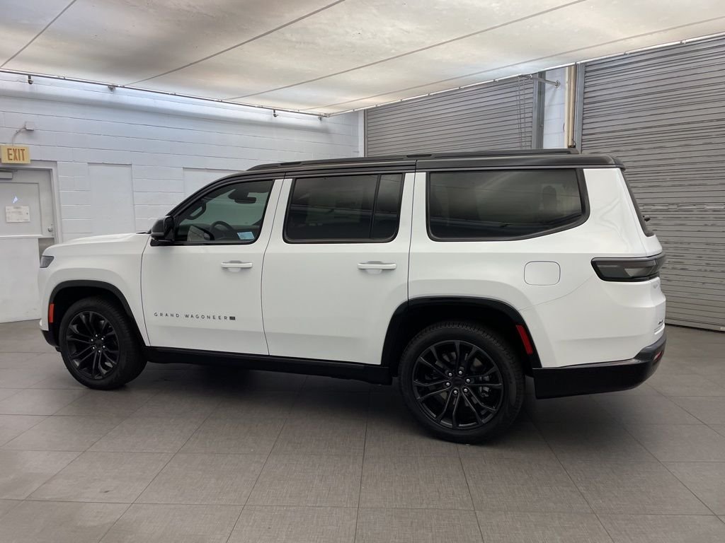 New 2026 Bright White Clearcoat Jeep Summit Obsidian image 6