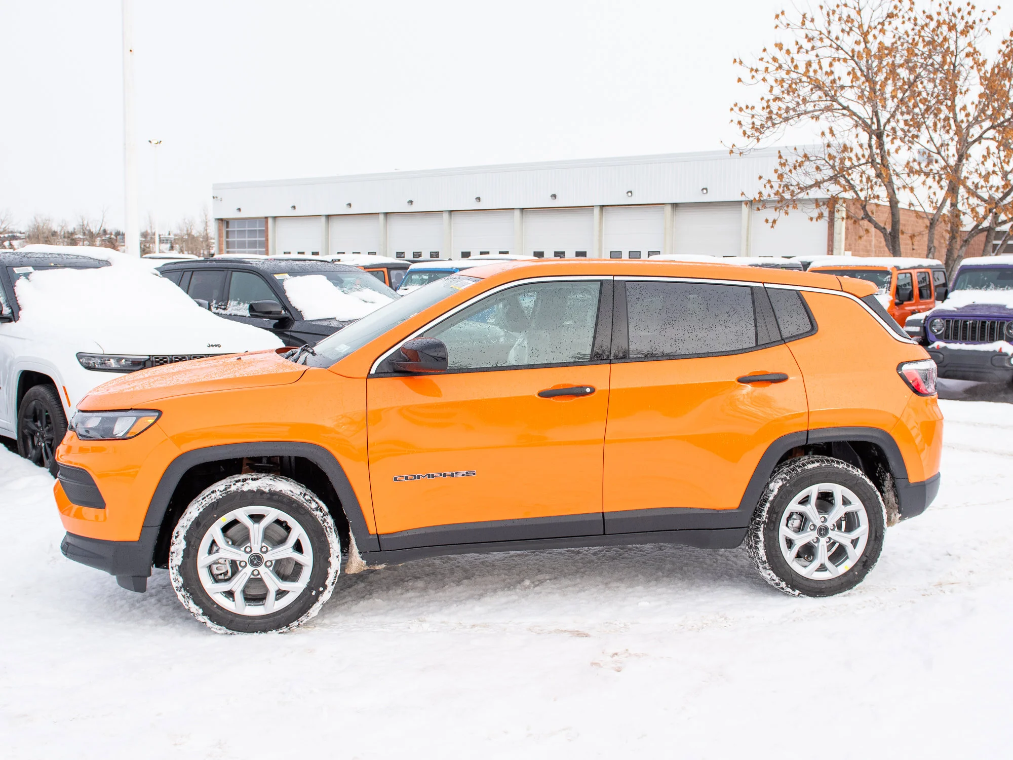 New 2026 joose Jeep Sport* image 2