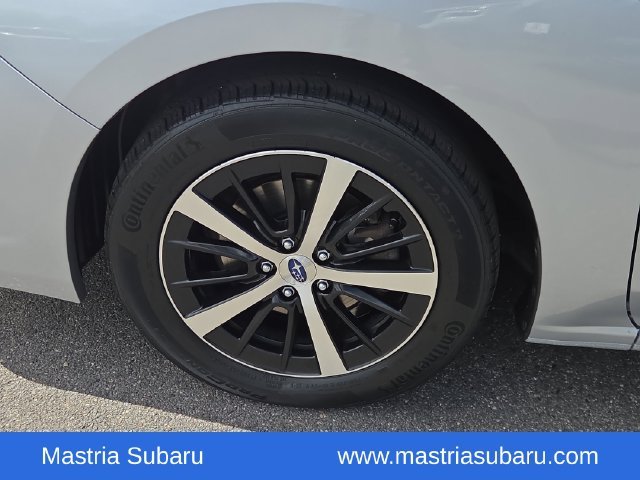 Used 2021 Ice Silver Metallic Subaru Premium image 24
