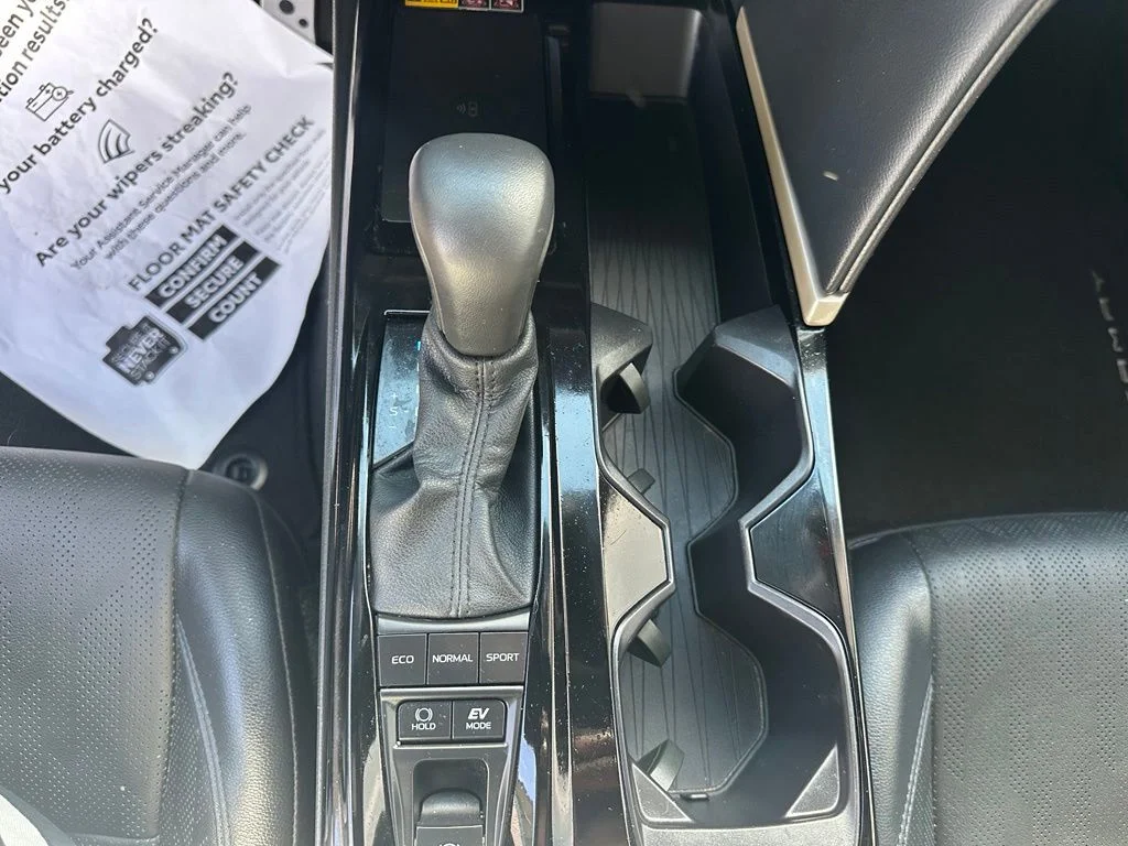 2025 Toyota Camry XSE - Photo 18