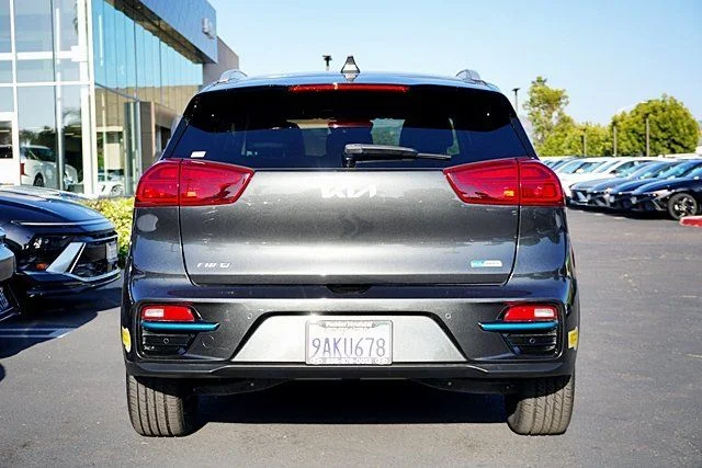 Used 2022 Gray Kia EX Premium image 8