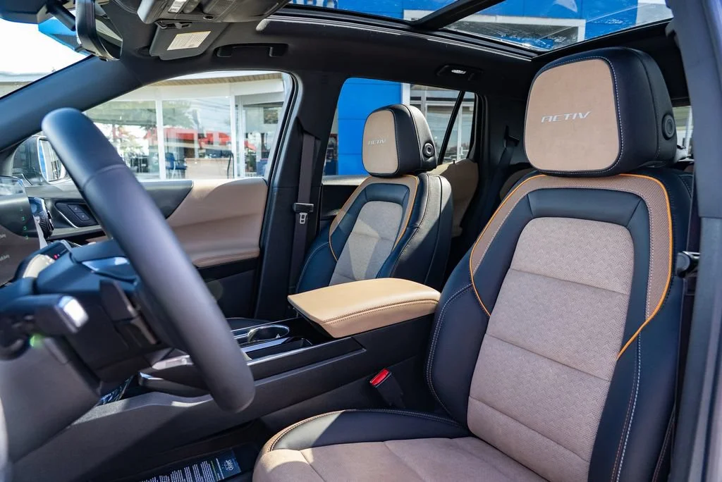 New 2027 Polar White Tricoat Chevrolet ACTIV image 25