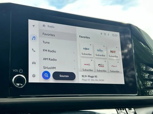 Certified Used 2025  Toyota LE image 62