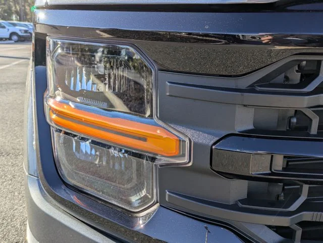 New 2026 Carbonized Gray Metallic Ford XLT image 10