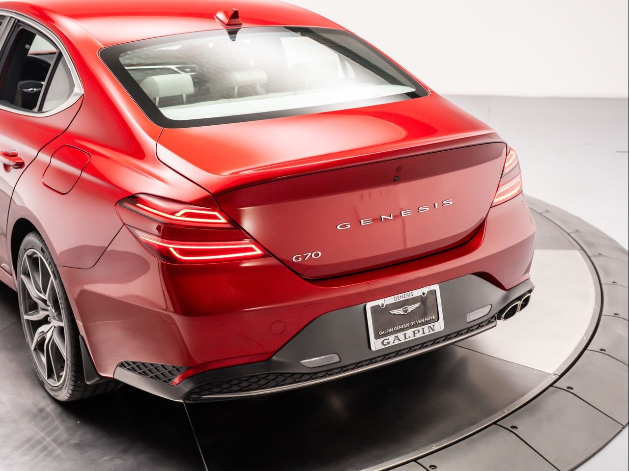 Used 2023 Havana Red Genesis 2.0T RWD image 28