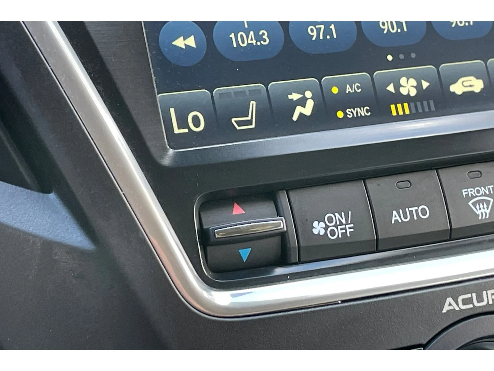 Used 2018 White Diamond Pearl Acura 3.5L (A9) image 29