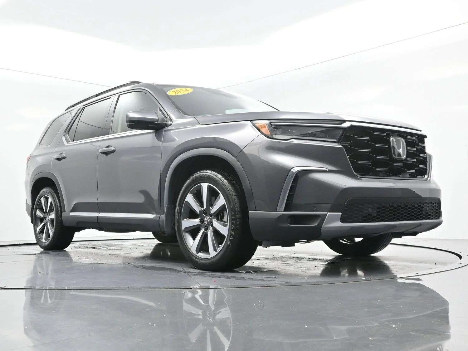 Used 2024 Modern Steel Metallic Honda Touring image 50