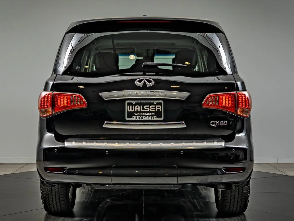 Used 2017 Black Obsidian INFINITI  image 6