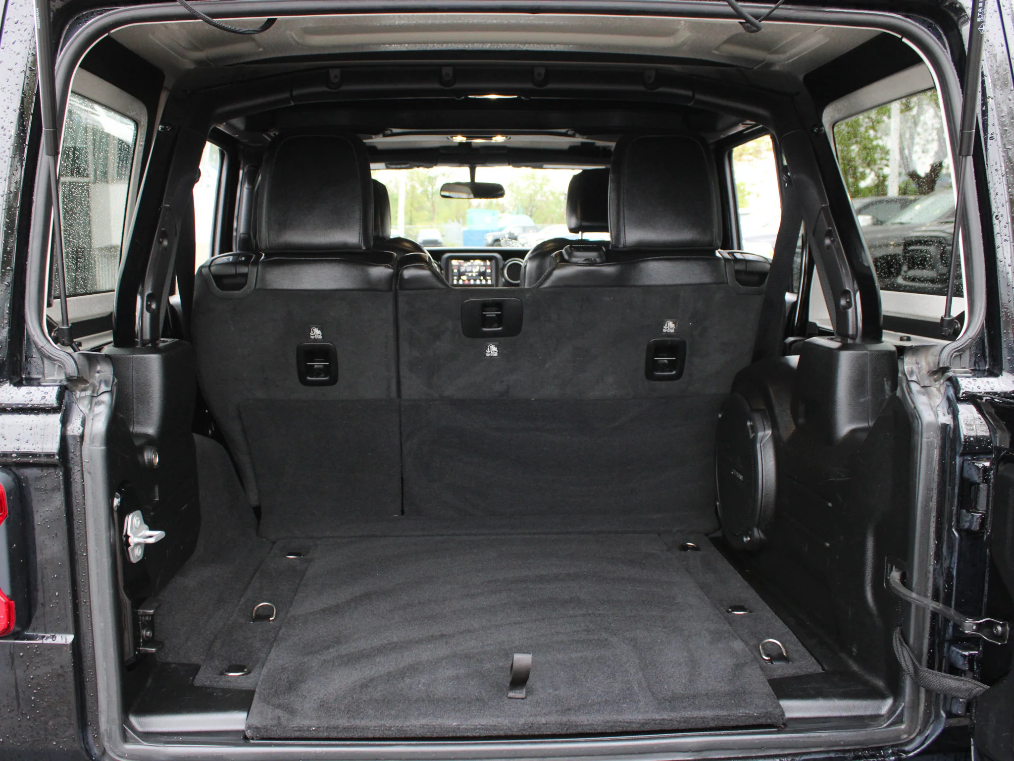 Certified Used 2021 Black Jeep Unlimited Altitude * No Accidents | V6 | Heated Seats | Trailer Tow | Remote Start | Leather image 18