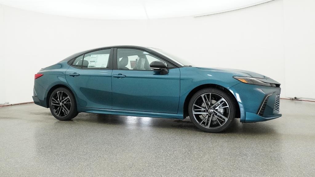 New 2026 Ocean Gem with Midnight Black Metallic roof Toyota XSE image 11