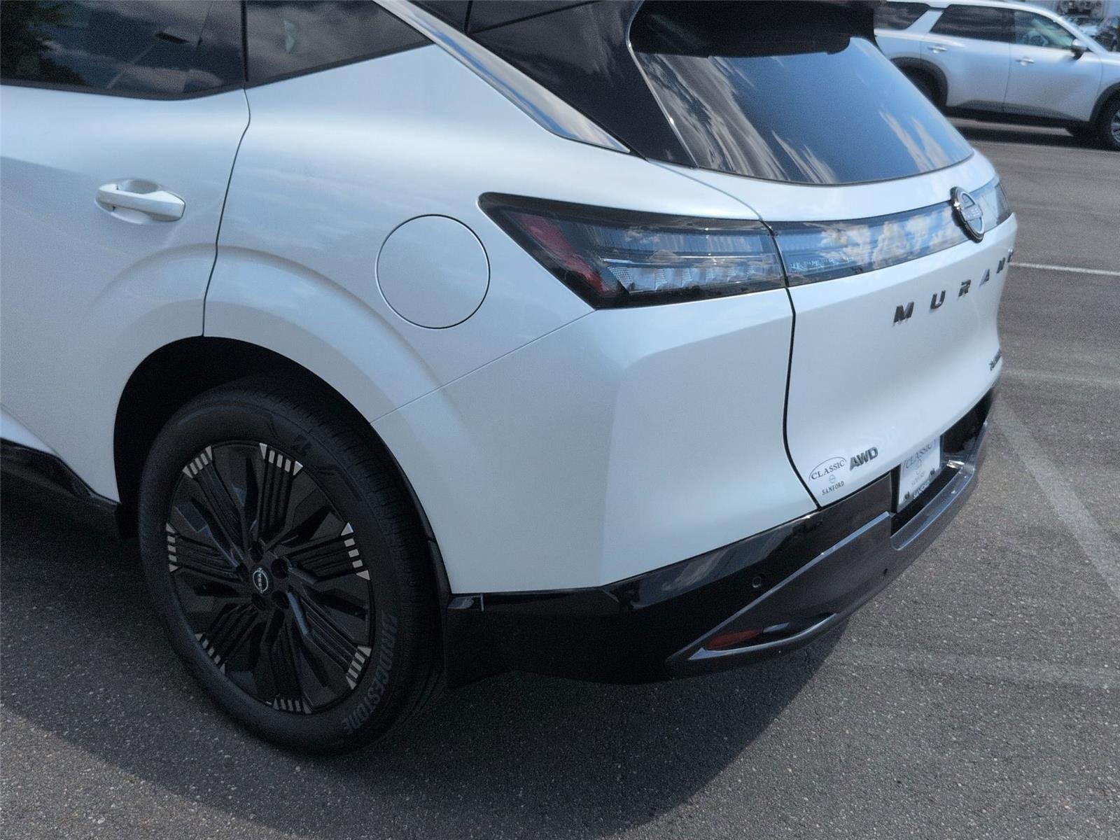 New 2026 Everest White Pearl TriCoat / Super Black Two-tone Nissan Platinum image 11