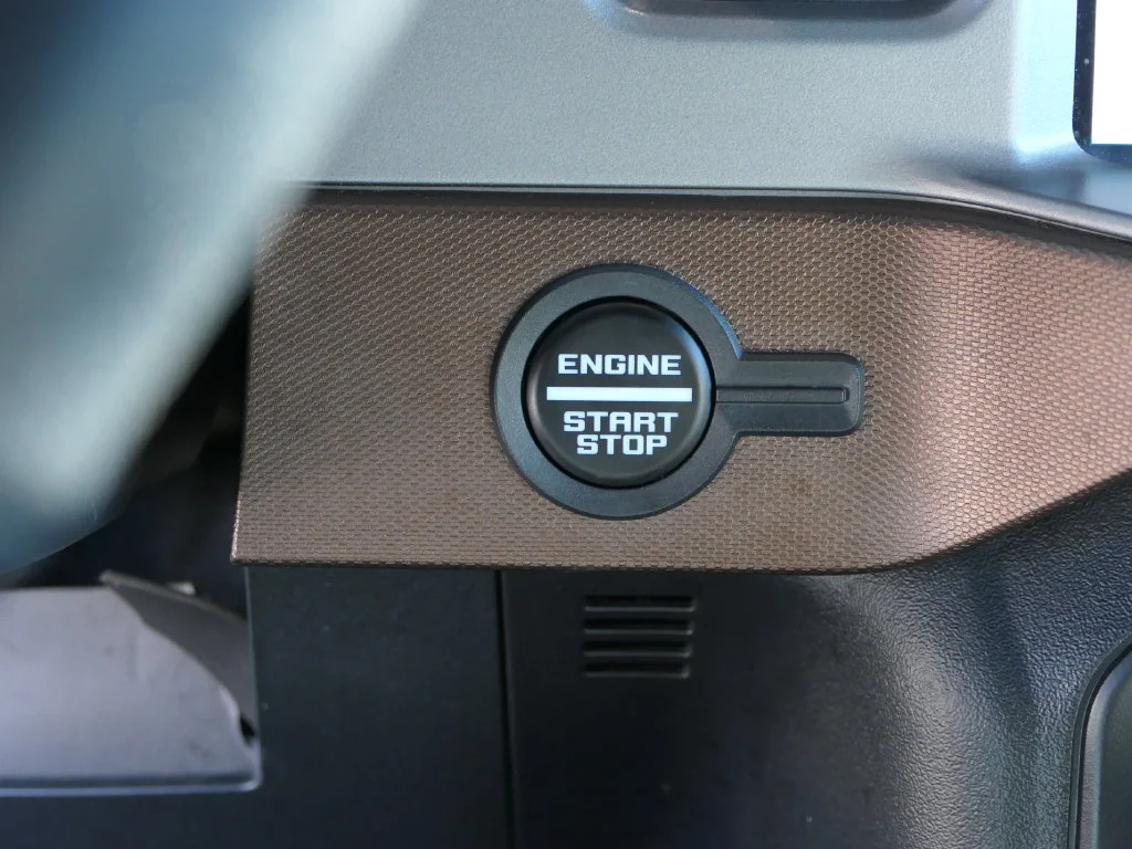Used 2022 Gray Metallic Ford Outer Banks image 16