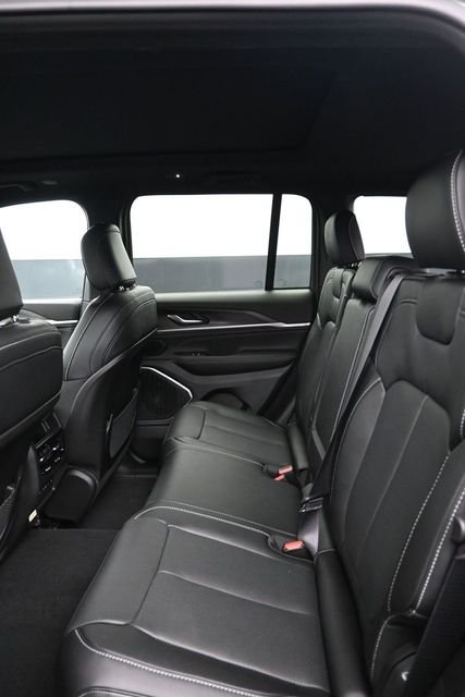 New 2027 Gray Jeep Limited Reserve image 8