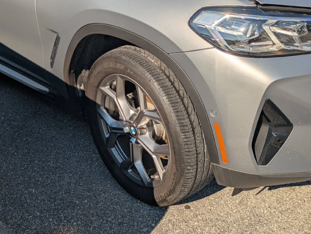 Used 2024 Gray BMW sDrive30i image 6
