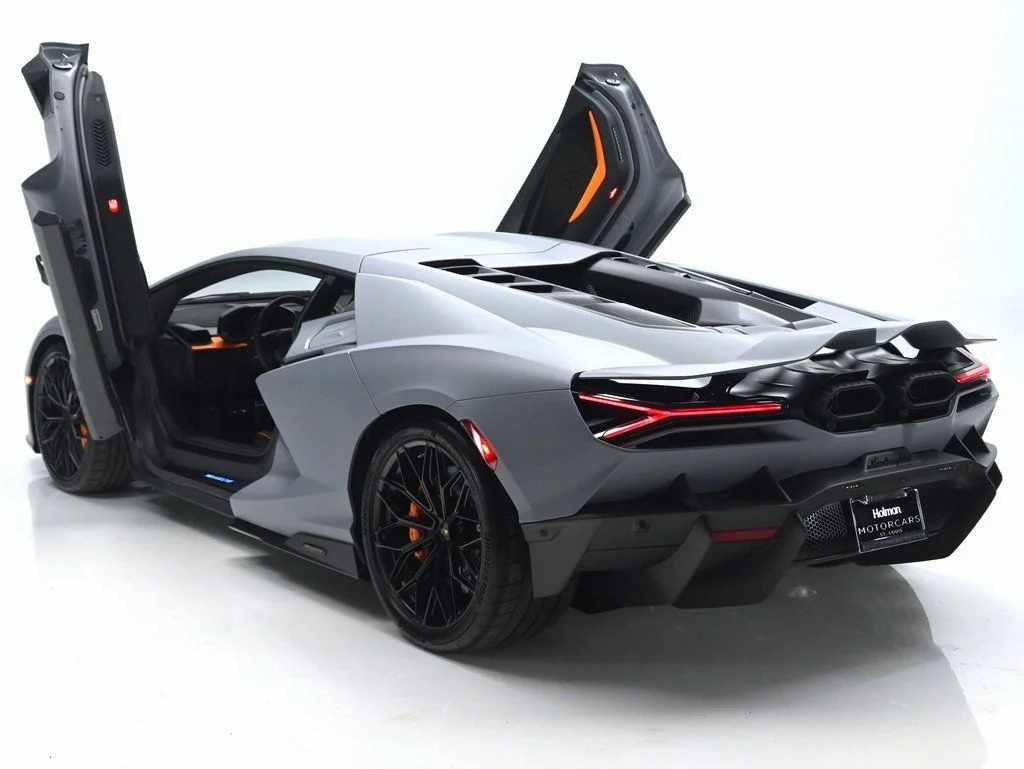 2026 Lamborghini Revuelto Base - Photo 9