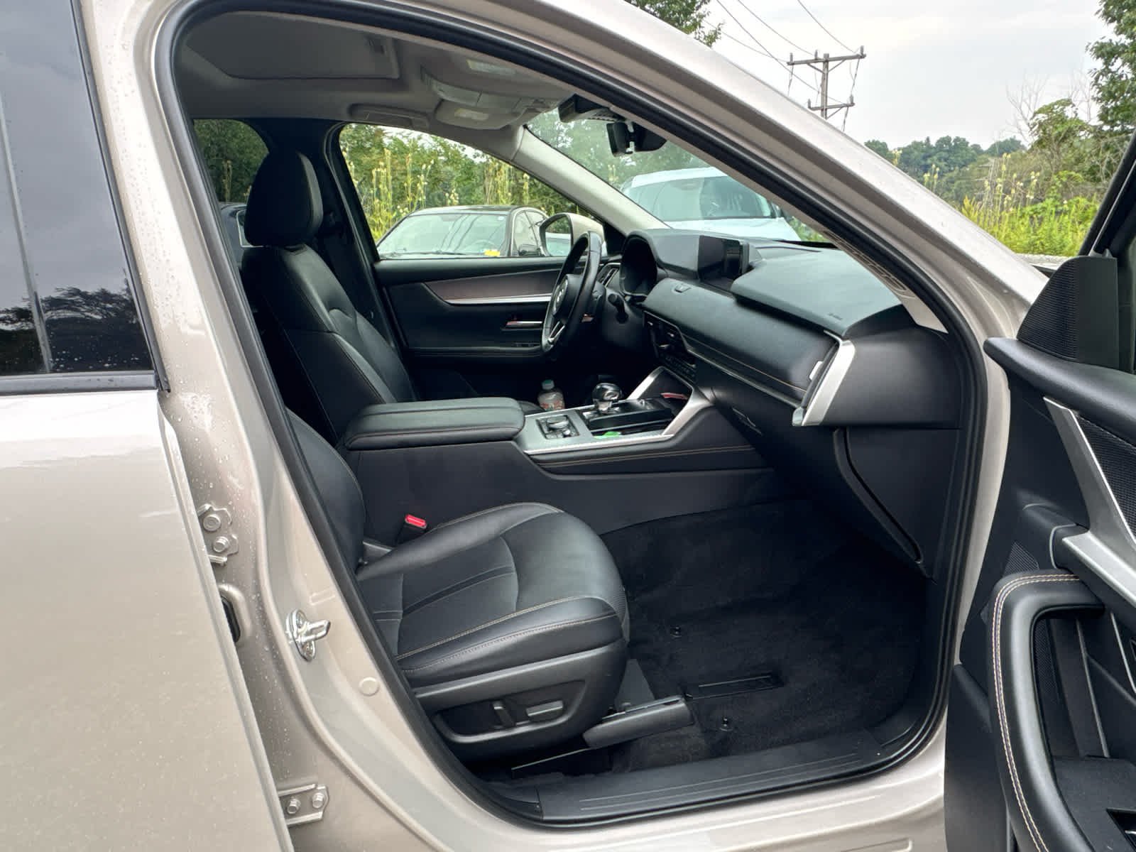 Used 2024 Platinum Quartz Mazda 3.3 Turbo Preferred Plus image 4