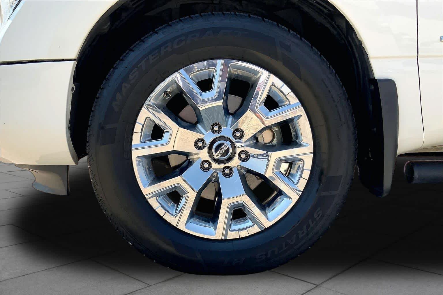 Used 2021 Glacier White Nissan SV image 11