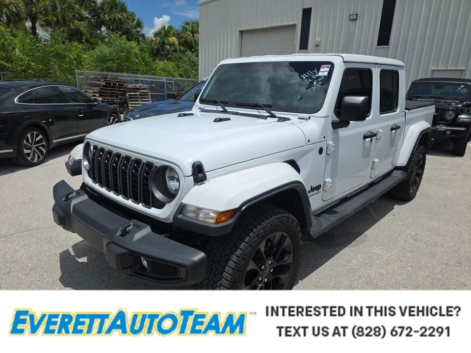 Used 2025 Bright White Clearcoat Jeep Nighthawk image 1