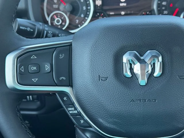 New 2026 Hydro Blue Pearl-Coat Exterior Paint RAM BIG HORN image 24