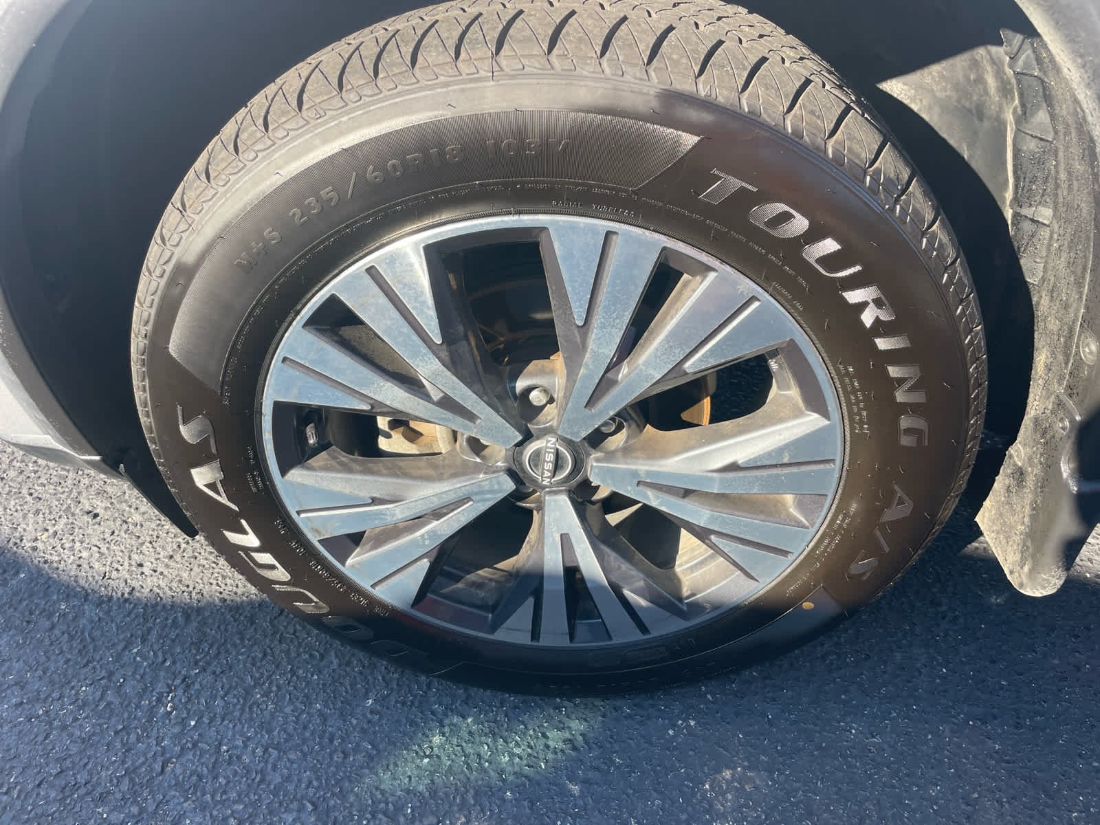 2022 Nissan Rogue SV photo 4