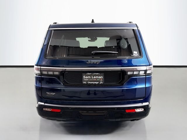 New 2026 Fathom Blue Pearl-Coat Exterior Paint (Late Availability) Jeep  image 6