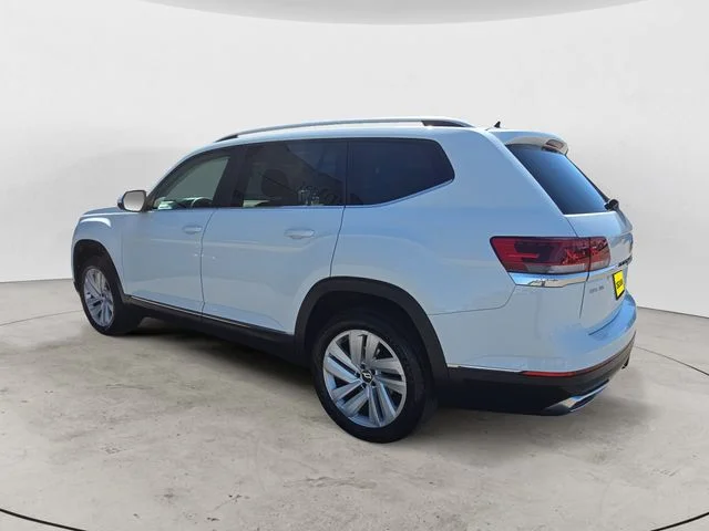 Used 2021 White Volkswagen SEL image 3