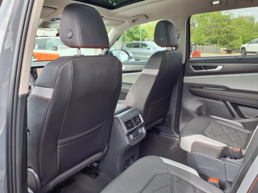 2025 Volkswagen Atlas Atlas Peak Edition - Photo 25