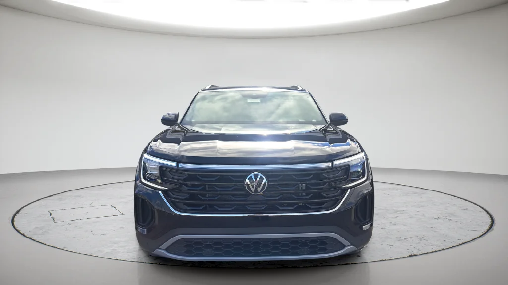 New 2026 Black Volkswagen SEL image 2