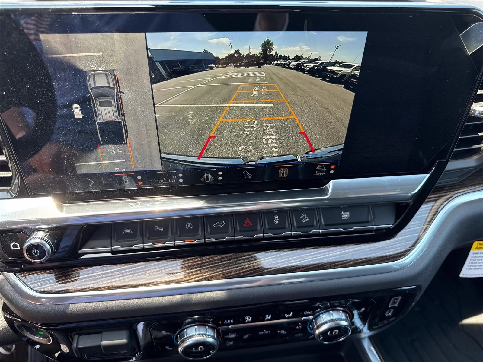 New 2026 Sterling Metallic GMC Elevation image 26
