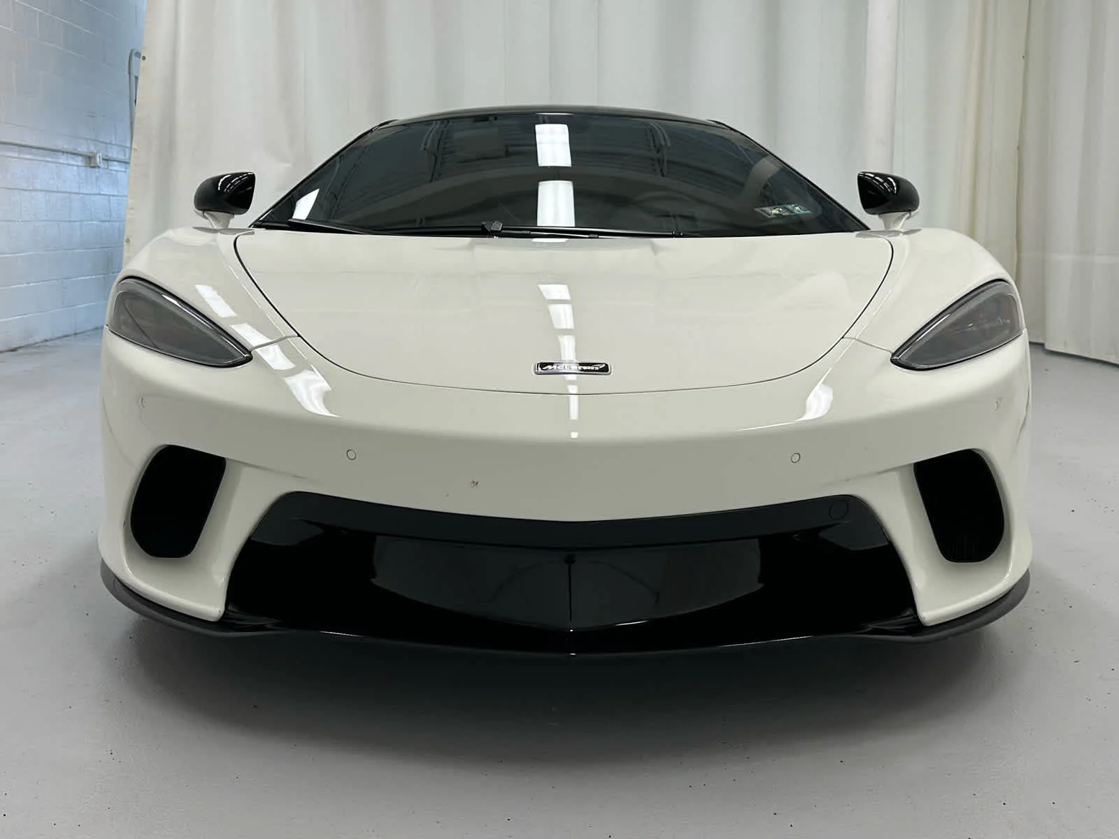 Used 2021 White McLaren  image 5