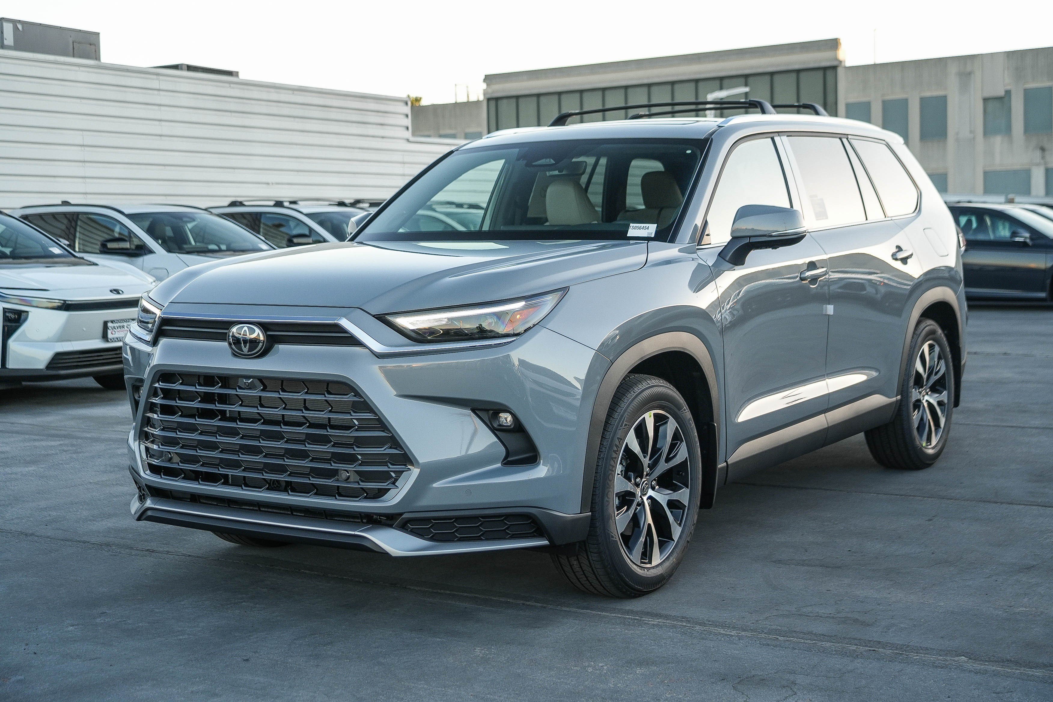 New 2026 Cement Toyota  MAX Limited image 5