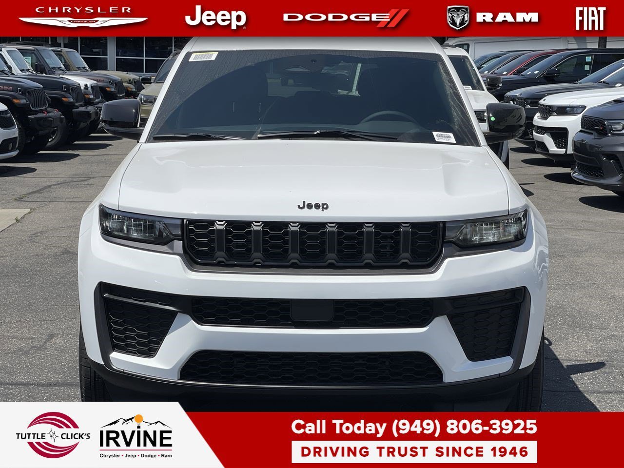 New 2026 Bright White Clear-Coat Exterior Paint Jeep Laredo Altitude image 2