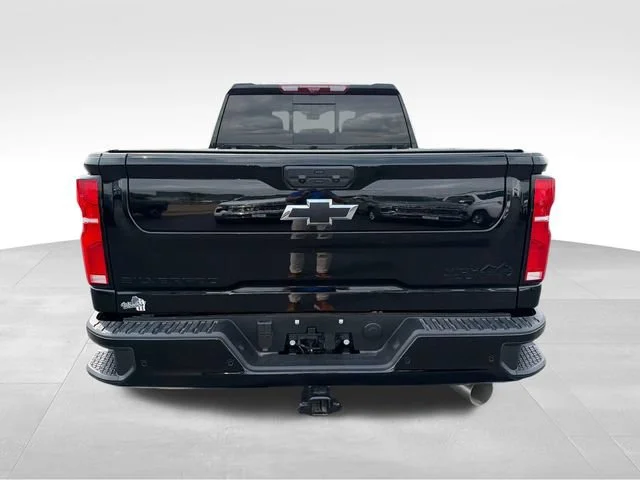New 2026 Black Chevrolet High Country image 4